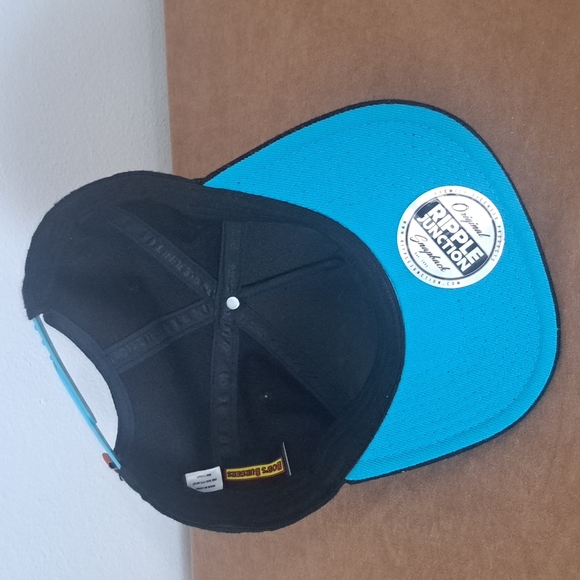 Bob's Burgers Ripple Junction Snapback Family Guy baseball hat. - Picture 8 of 8